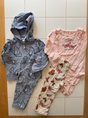 Baby Girls 24m Matching Set Lot Carters 2 piece outfits Spring Butterflies NWOT